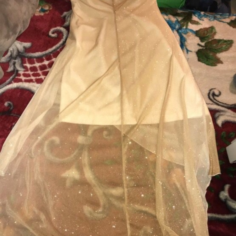 Dress - Picture 5 of 8